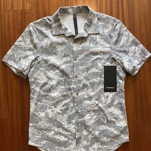 Lululemon Mens Airing Easy SS Buttondown